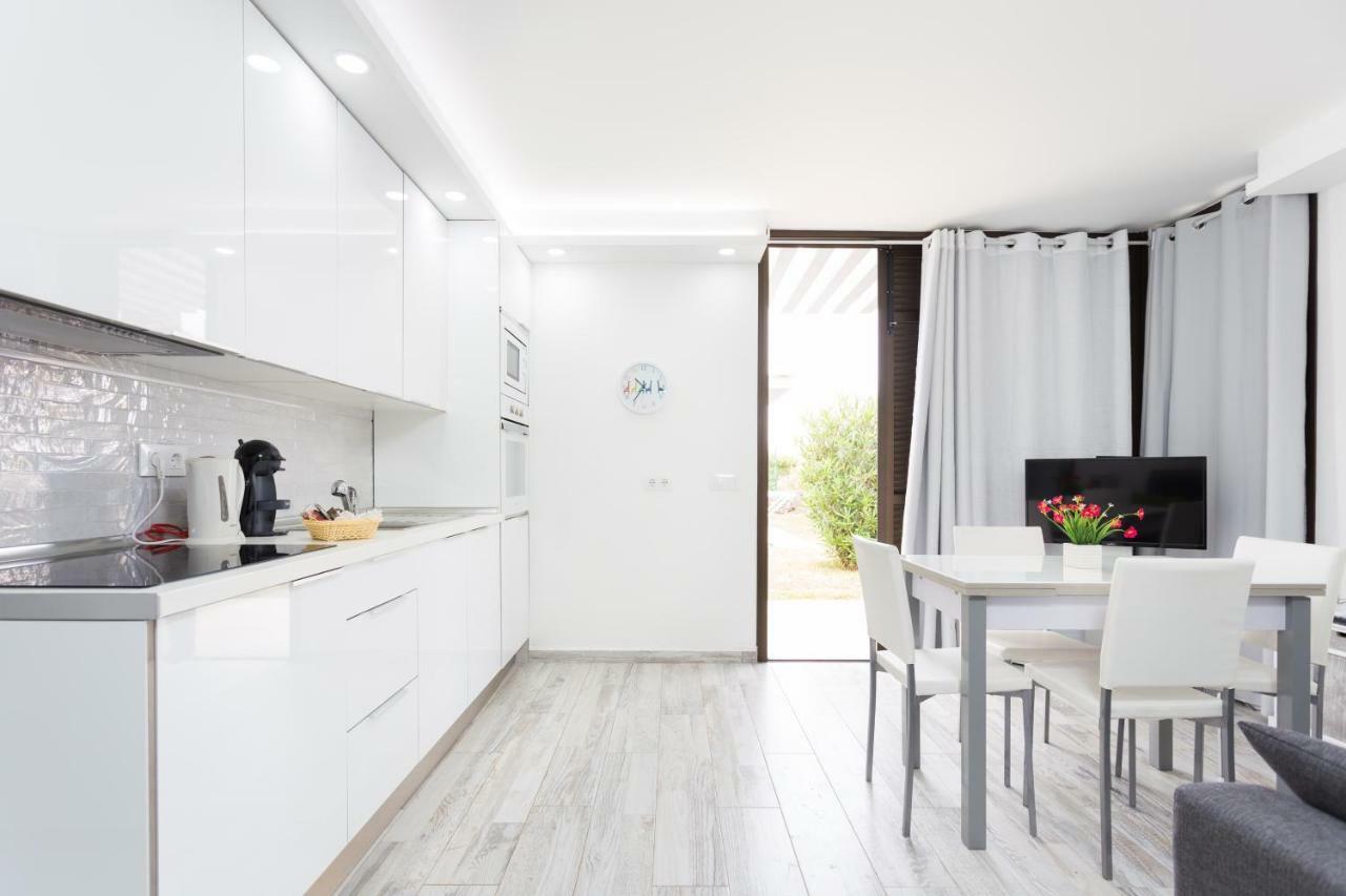 241 Quiet Bungalow With Terrace And Barbecue Playa de las Americas  Exterior photo